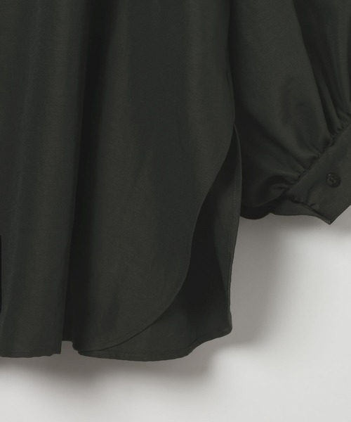 LEPSIM（レプシィム）の「サラキレ袖ボリュームチュニック　632559（シャツ/ブラウス・レディース・チャコールグレー/ホワイト/グリーン・FREE）」の6枚目の写真