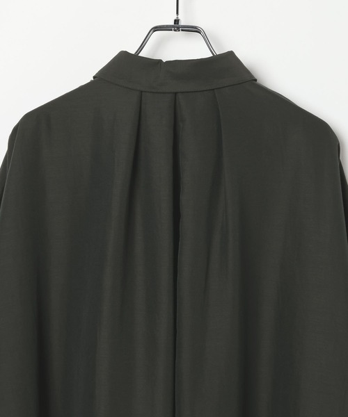 LEPSIM（レプシィム）の「サラキレ袖ボリュームチュニック　632559（シャツ/ブラウス・レディース・チャコールグレー/ホワイト/グリーン・FREE）」の7枚目の写真