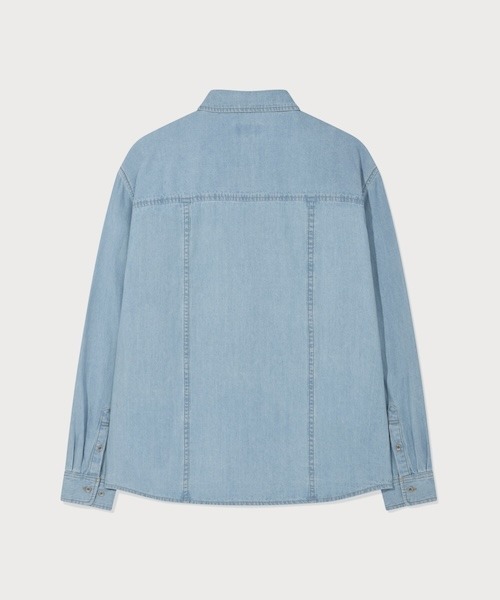 COVERNAT（カバーナット）の「WOMEN DENIM SHIRT（シャツ/ブラウス・レディース・ライトブルー/ブルー・MEDIUM/SMALL）」の4枚目の写真
