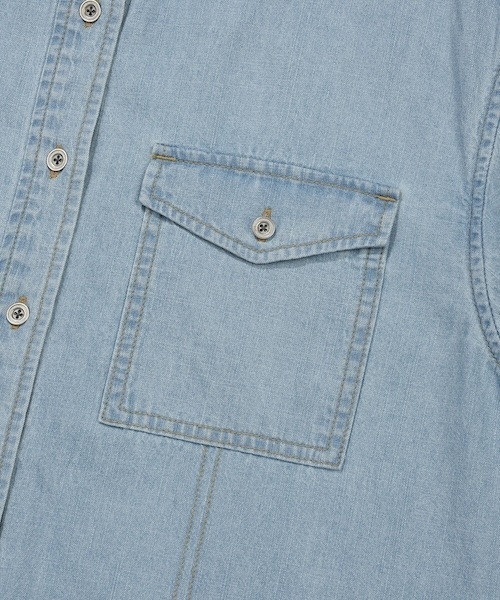 COVERNAT（カバーナット）の「WOMEN DENIM SHIRT（シャツ/ブラウス・レディース・ライトブルー/ブルー・MEDIUM/SMALL）」の6枚目の写真