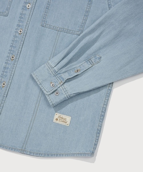 COVERNAT（カバーナット）の「WOMEN DENIM SHIRT（シャツ/ブラウス・レディース・ライトブルー/ブルー・MEDIUM/SMALL）」の8枚目の写真