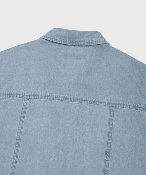 COVERNAT（カバーナット）の「WOMEN DENIM SHIRT（シャツ/ブラウス・レディース・ライトブルー/ブルー・MEDIUM/SMALL）」の9枚目の写真