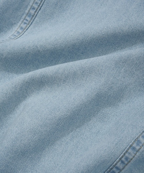 COVERNAT（カバーナット）の「WOMEN DENIM SHIRT（シャツ/ブラウス・レディース・ライトブルー/ブルー・MEDIUM/SMALL）」の10枚目の写真