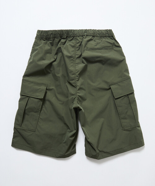 FREAK'S STORE（フリークスストア）の「限定展開 Quick Dry Fabric ワイドシルエット ポリリップクロス ショートカーゴパンツ/UVカット/速乾（カーゴパンツ・メンズ・オリーブ/ブラック/チャコールグレー/ベージュ・SMALL/MEDIUM/LARGE）」の9枚目の写真