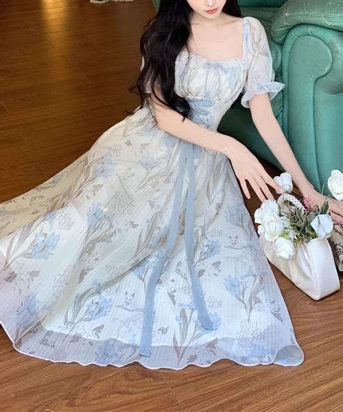 ＆soiree（アンドソワレ）の「フロントレースアップパフスリーブワンピース（ワンピース・レディース・サックスブルー・X-LARGE/LARGE/MEDIUM/SMALL）」の2枚目の写真