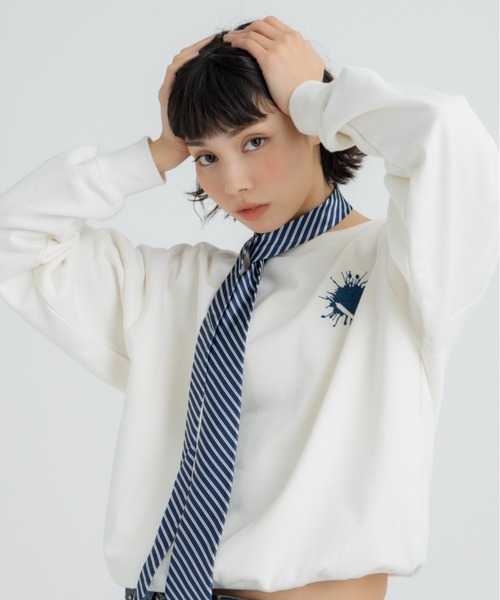 FLUKE HOLIC(フロックホリック)の「EMB LOGO CLUE SWEAT(スウェット・レディース・グレー/アイボリー/ブラック・SMALL/MEDIUM/LARGE)」の1枚目の写真