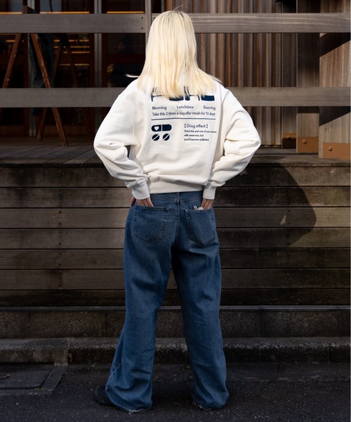 FLUKE HOLIC(フロックホリック)の「EMB LOGO CLUE SWEAT(スウェット・レディース・グレー/アイボリー/ブラック・SMALL/MEDIUM/LARGE)」の4枚目の写真