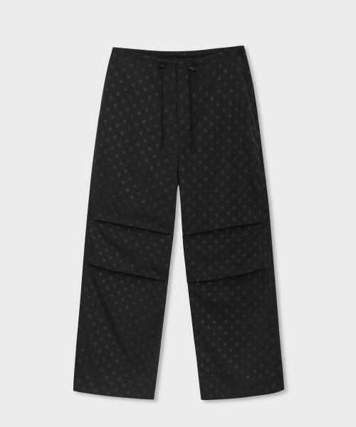 MUSINSA STANDARD WOMAN（ムシンサスタンダードウーマン）の「ウィメンズポルカドットパラシュートパンツ[ブラック]（スラックス・レディース・その他・24/26/28/30）」の10枚目の写真
