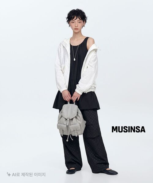 MUSINSA STANDARD WOMAN（ムシンサスタンダードウーマン）の「ウィメンズポルカドットパラシュートパンツ[ブラック]（スラックス・レディース・その他・24/26/28/30）」の2枚目の写真