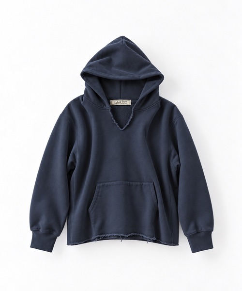 CANAL JEAN（キャナルジーン）の「Lakey Park　カットオフパーカープルオーバー（パーカー・レディース・ベージュ/ネイビー・ONE SIZE）」の3枚目の写真