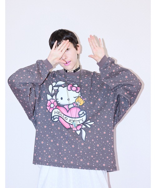 Little sunny bite(リトルサニーバイト)の「【Little sunny bite】hello kitty x little sunny bite star print long tee(Tシャツ/カットソー・レディース・ホワイト/ピンク/ブラック・SMALL/MEDIUM)」の2枚目の写真