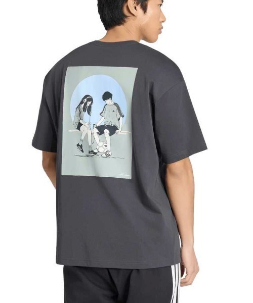 adidas(アディダス)の「【別注】アディダス adidas アニメ グラフィック サマーTシャツ 限定コラボ(Tシャツ/カットソー・メンズ・ホワイト/ダークグレー・S/M/L/LL/3L)」の2枚目の写真