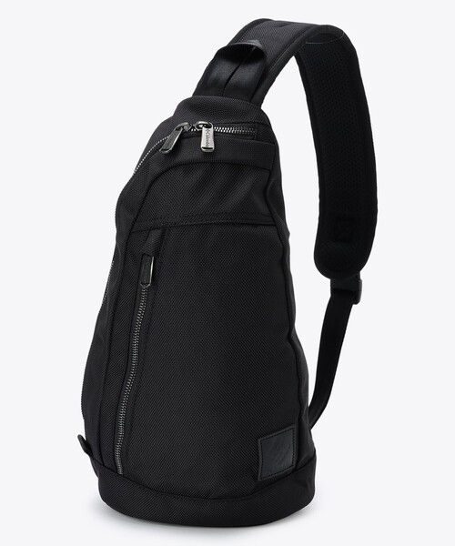 Columbia（コロンビア）の「限定展開 COLUMBIA BLACK LABEL/ グレートスモーキーガーデンBKボディバッグ /コロンビア（ボディバッグ/ウエストポーチ・レディース・ブラック・ONE SIZE）」の2枚目の写真