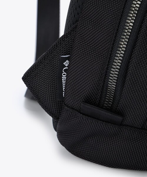 Columbia（コロンビア）の「限定展開 COLUMBIA BLACK LABEL/ グレートスモーキーガーデンBKボディバッグ /コロンビア（ボディバッグ/ウエストポーチ・レディース・ブラック・ONE SIZE）」の10枚目の写真