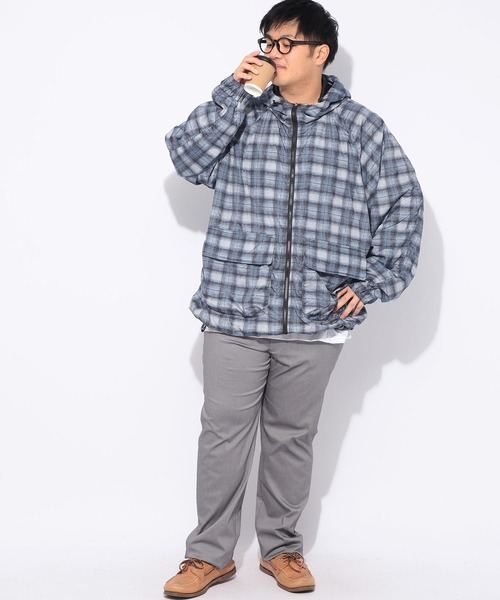 B&T CLUB(ビーティークラブ)の「ナイロン ジャケット メンズ 大きいサイズ チェック柄 ダブルジップ ナイロン ブルゾン B&T CLUB (ビーアンドティークラブ)(ナイロンジャケット・メンズ・グレー/ブラック・3L/4L/5L)」の9枚目の写真
