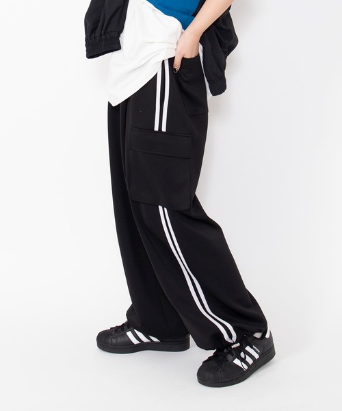 PUNYUS(プニュズ)の「ジャージカーゴパンツ(カーゴパンツ・レディース・ブラック/ネイビー・1/2/3/4/5)」の7枚目の写真