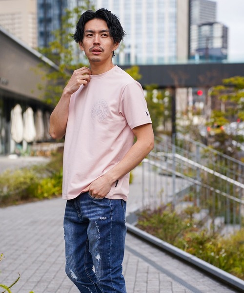 BAYBLO(ベイブロ)の「(RM)【LUXE/R】ベア天竺 ラインストーン ストレッチ クルーネックTシャツ(Tシャツ/カットソー・メンズ・ライトピンク/ブラック/ホワイト・X-LARGE/LARGE)」の3枚目の写真