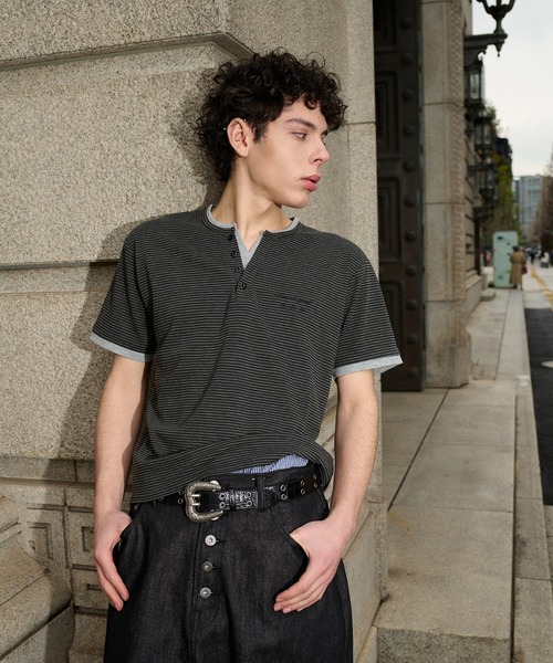 kutir(クティール)の「ASSORTED HENRY-NECK LAYERED TSHIRT/アソートヘンリーネックレイヤードTシャツ(Tシャツ/カットソー・メンズ・杢グレー/ブラック系/ボルドー/カーキ/ブラック/チャコールグレー・LARGE/MEDIUM)」の8枚目の写真