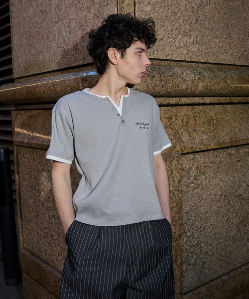 kutir(クティール)の「ASSORTED HENRY-NECK LAYERED TSHIRT/アソートヘンリーネックレイヤードTシャツ(Tシャツ/カットソー・メンズ・杢グレー/ブラック系/ボルドー/カーキ/ブラック/チャコールグレー・LARGE/MEDIUM)」の22枚目の写真