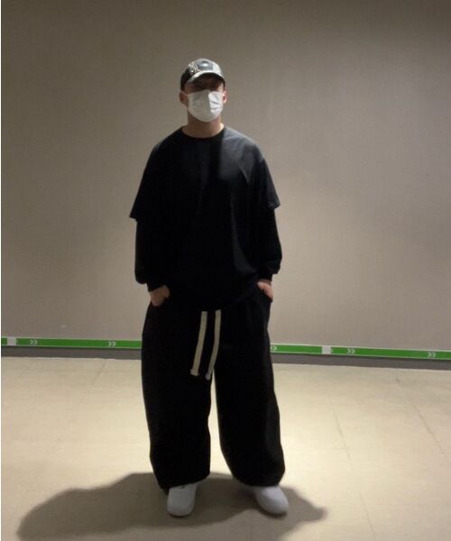 ATTENTIONROW(アテンションロー)の「エディション10. ロープワイドストッパートレーニングパンツ(グレー杢)(スウェットパンツ・メンズ・アッシュグレー・FREE)」の5枚目の写真