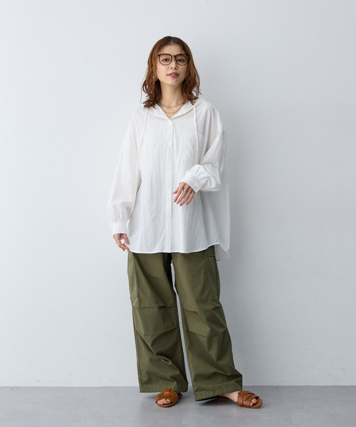 anyfee（エニフィー）の「【anyfee/大きいサイズ】フード付きシャツ（2026SS）（シャツ/ブラウス・レディース・オフホワイト/チャコール・5L/LL/4L/3L）」の20枚目の写真