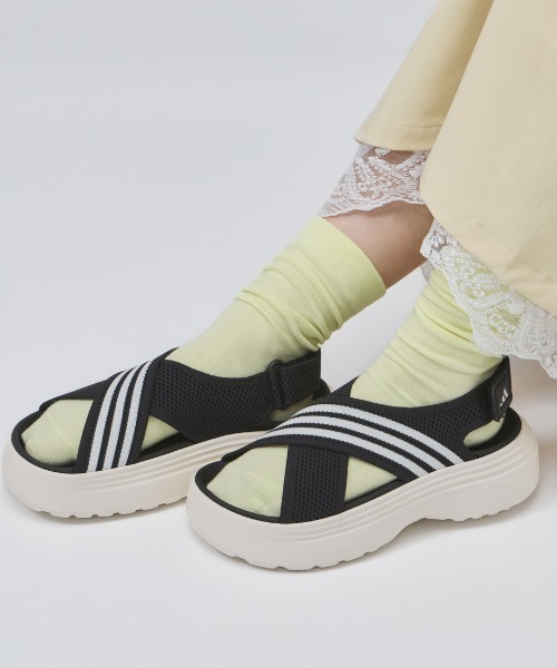 adidas(アディダス)の「アディダス adidas ライフスタイル サンダル(サンダル・レディース・ブラック・23.5cm/24.5cm/25.5cm/26.5cm)」の9枚目の写真