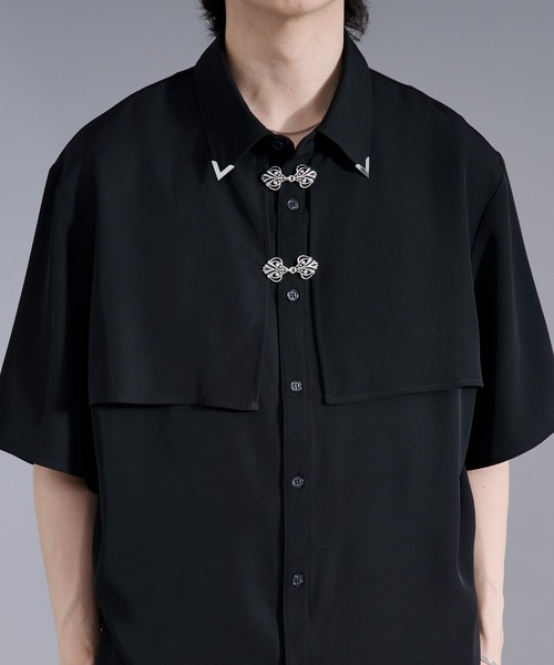Ellno Loset(エルノロゼット)の「【新色追加】メタルパーツフラシシャツ(シャツ/ブラウス・メンズ・オフホワイト/ブラック/ブルーグレー/ブルーグリーン・SMALL/MEDIUM/LARGE)」の13枚目の写真