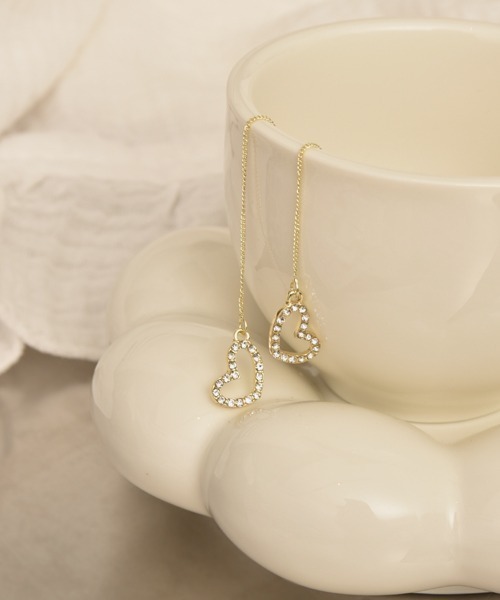 TONE SELECT GOODS（トーンセレクトグッズ）の「【float】ハート×パール チェーンピアス（ピアス（両耳用）・レディース・ゴールド系・FREE）」の3枚目の写真