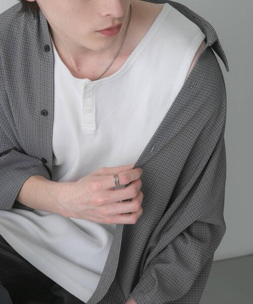 SENSE OF PLACE by URBAN RESEARCH(センスオブプレイスバイアーバンリサーチ)の「『別注』Healthknit×SENSE OF PLACE タンクトップ(タンクトップ・メンズ・ブラック/オートミール/ホワイト・MEDIUM/LARGE)」の4枚目の写真
