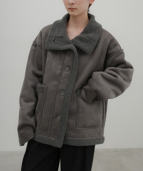 select MOCA(セレクトモカ)の「フェイクムートンミドル丈コート(ムートンコート・レディース・ダークブラウン/ブラック/グレー/アイボリー・FREE)」の2枚目の写真