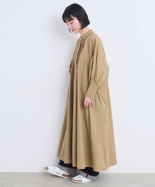l'atelier du savon(アトリエドサボン)の「ウィングカラーピンタック タイプライターワンピース(ワンピース・レディース・レッド/ベージュ/アイボリー/ブラック・FREE)」の13枚目の写真
