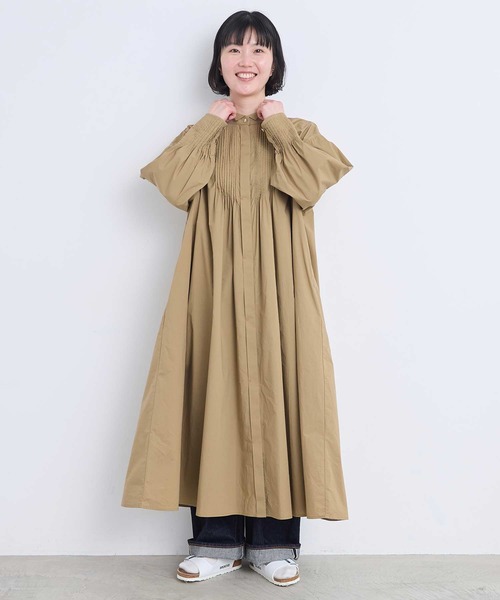 l'atelier du savon(アトリエドサボン)の「ウィングカラーピンタック タイプライターワンピース(ワンピース・レディース・レッド/ベージュ/アイボリー/ブラック・FREE)」の18枚目の写真