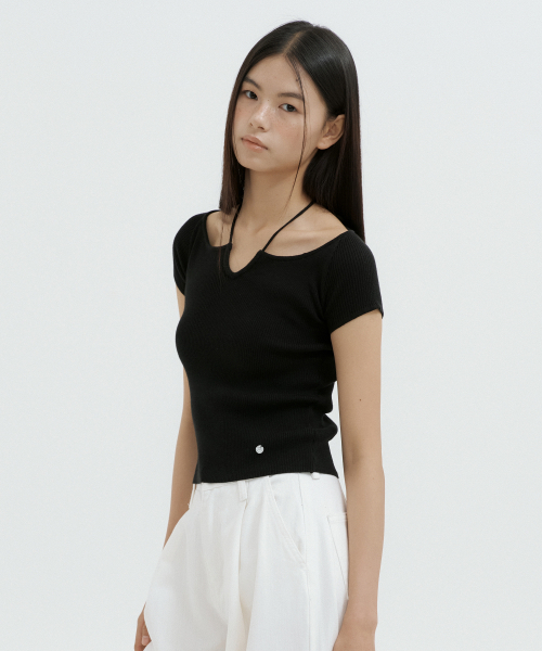 LUCIR ZU（ルシールズ）の「Strap Neck Ribbed Knit Top (black)（ニット/セーター・レディース・その他・FREE）」の3枚目の写真