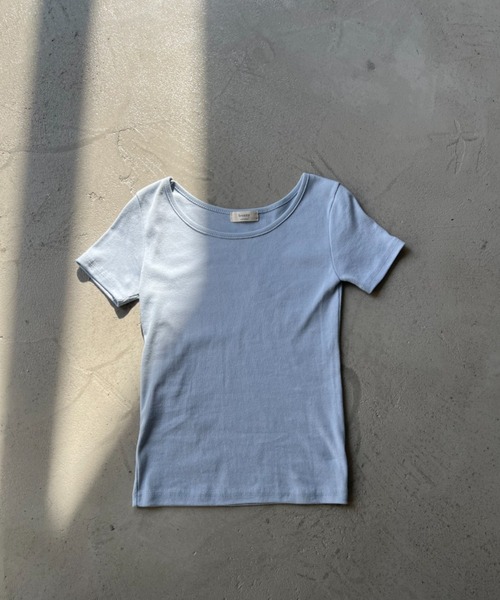 NUJOH（ヌゾ）の「Basic Slim Half Sleeve Tee / ベーシックスリムハーフスリーブT（Tシャツ/カットソー・レディース・クリーム/グレー/ライトブルー/カーキ/ブラック/アイボリー/ピンク/ブラウン・FREE）」の17枚目の写真