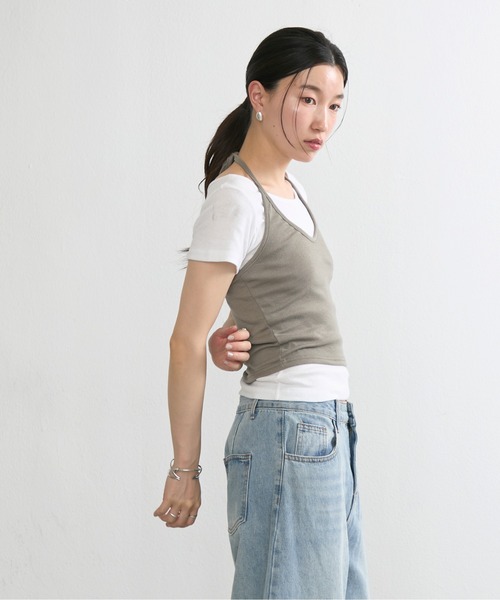 NUJOH（ヌゾ）の「Basic Slim Half Sleeve Tee / ベーシックスリムハーフスリーブT（Tシャツ/カットソー・レディース・クリーム/グレー/ライトブルー/カーキ/ブラック/アイボリー/ピンク/ブラウン・FREE）」の21枚目の写真