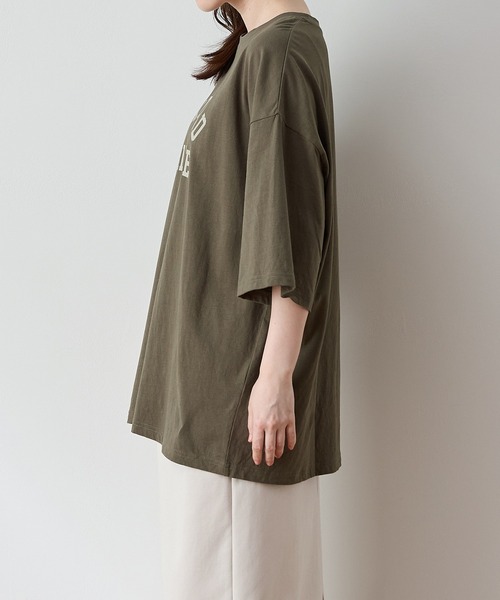 Honeys(ハニーズ)の「【UVカット】6分袖ゆるロゴTシャツ(Tシャツ/カットソー・レディース・カーキ/スミクロ/杢グレー/レッド系/オフホワイト・F)」の15枚目の写真