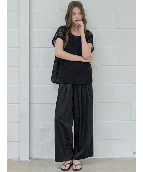 AVANT-G(アバン)の「Poncho Oversized Knit - BLACK(ニット/セーター・レディース・その他・FREE)」の3枚目の写真