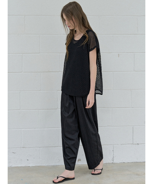 AVANT-G(アバン)の「Poncho Oversized Knit - BLACK(ニット/セーター・レディース・その他・FREE)」の6枚目の写真