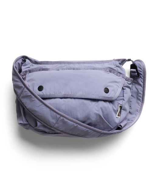 Bellroy(ベルロイ)の「Bellroy-スリング/ショルダーバッグ Cinch Sling(ショルダーバッグ・メンズ・パープル/ライトグリーン・ONESIZE)」の13枚目の写真