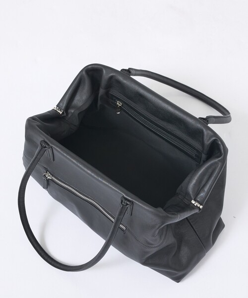 YArKA（ヤーカ）の「【YArKA/ヤーカ】 real leather long frame soft bag/口金バッグ/リアルレザーボストンバッグ/ドクダーズバッグ（ボストンバッグ・メンズ・ブラック・フリー）」の8枚目の写真