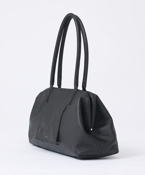 YArKA（ヤーカ）の「【YArKA/ヤーカ】 real leather long frame soft bag/口金バッグ/リアルレザーボストンバッグ/ドクダーズバッグ（ボストンバッグ・メンズ・ブラック・フリー）」の5枚目の写真