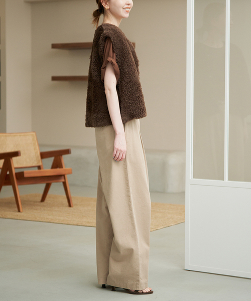 SLOBE IENA(スローブイエナ)の「セルライクチノタックスラックス(チノパンツ・レディース・ブラウン/ベージュ・38/36)」の11枚目の写真
