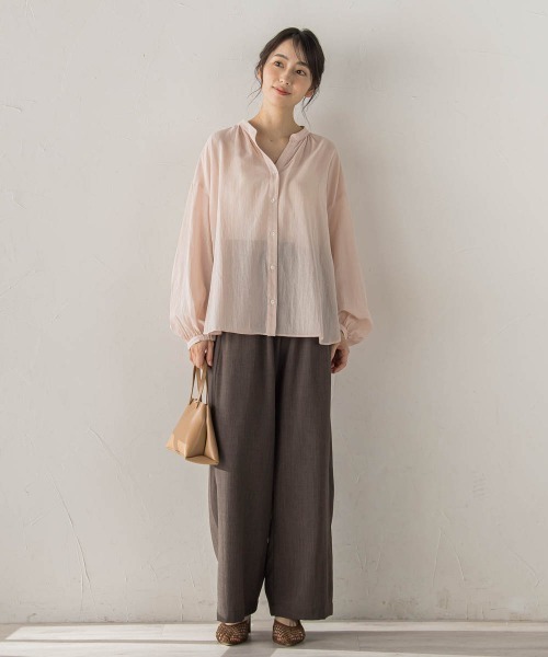 Droite lautreamont(ドロワットロートレアモン)の「スキッパーギャザーブラウス(シャツ/ブラウス・レディース・ピンク/オフホワイト/ベージュ/グリーン・M)」の12枚目の写真