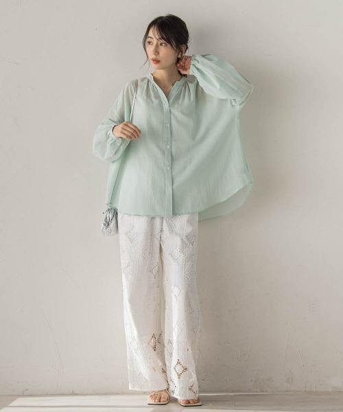 Droite lautreamont(ドロワットロートレアモン)の「スキッパーギャザーブラウス(シャツ/ブラウス・レディース・ピンク/オフホワイト/ベージュ/グリーン・M)」の5枚目の写真
