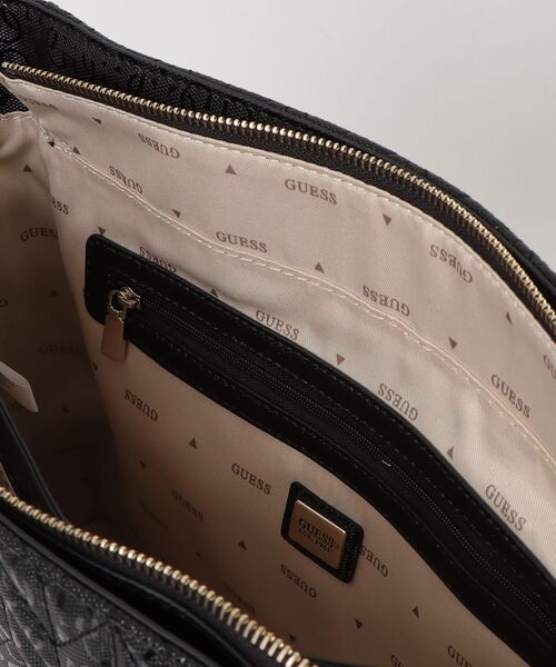 Guess(ゲス)の「STACEY Noel Tote トートバッグ(トートバッグ・レディース・ブラック・ONE SIZE)」の14枚目の写真