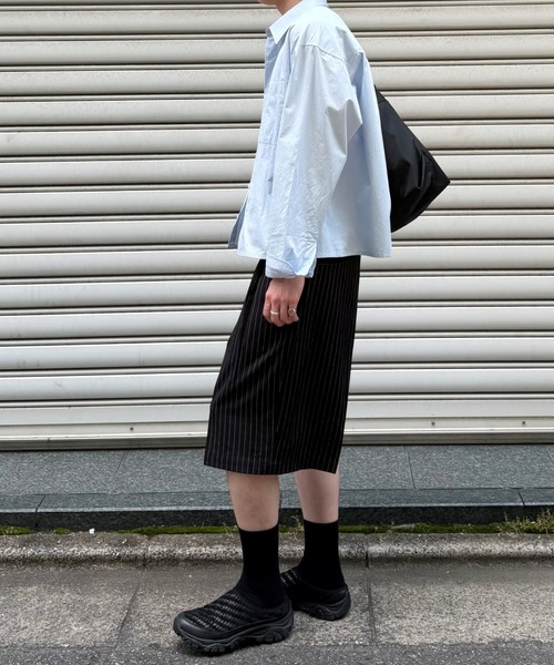 Chikashitsu +（チカシツプラス）の「【Chikashitsu +】stripe bermuda shorts (3color) / 【チカシツプラス】ストライプスラックスバミューダパンツ＜着用動画あり＞（スラックス・メンズ・ブラック/グレー/ネイビー・L/M）」の9枚目の写真