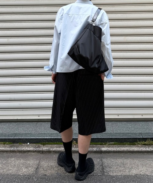 Chikashitsu +（チカシツプラス）の「【Chikashitsu +】stripe bermuda shorts (3color) / 【チカシツプラス】ストライプスラックスバミューダパンツ＜着用動画あり＞（スラックス・メンズ・ブラック/グレー/ネイビー・L/M）」の10枚目の写真