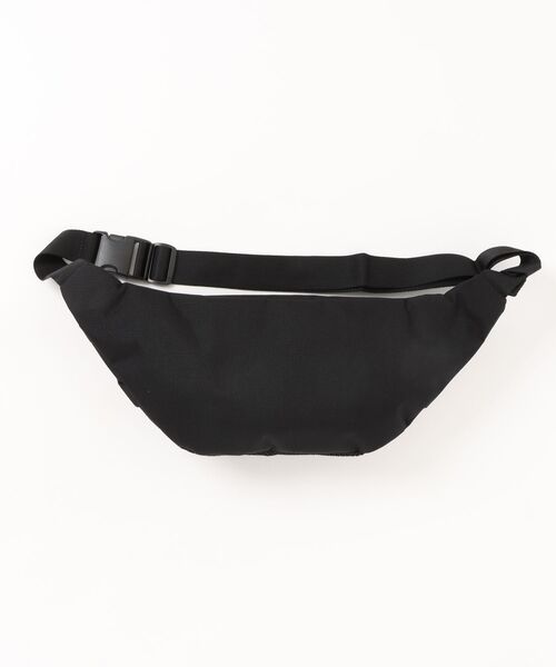 VANS(バンズ)の「VANS ヴァンズ Cross Body Pack カジュアルバッグ VN0A2ZXXBKA BLACK-BLACK(ボディバッグ/ウエストポーチ・メンズ・ブラック・FREE)」の2枚目の写真