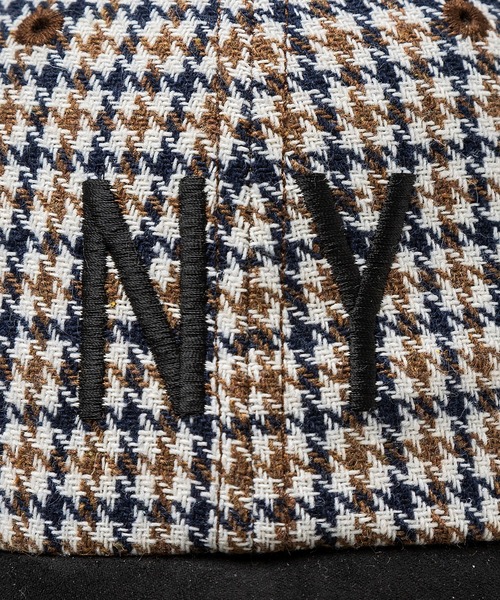 Manhattan Portage（マンハッタンポーテージ）の「Manhattan Portage / マンハッタンポーテージ NY EMB CHECK CAP ニューヨーク エンブレム チェック キャップ チェック柄 千鳥格子 スウェード 配色 切り替え バイカラー ツートン フロントロゴ 刺繍 カジュアル レトロ トラッド トラディショナル メンズ レディース 2026年秋冬 秋物（キャップ・メンズ・ホワイト/ブラウン/グレー・FREE）」の7枚目の写真
