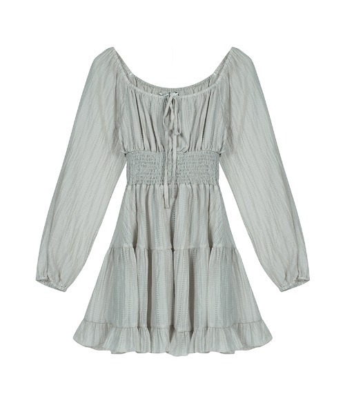 LUCPY(ラクピー)の「2WAYオフショルシャーリングティアードワンピース(ワンピース・レディース・グレー・LARGE/MEDIUM/SMALL)」の6枚目の写真